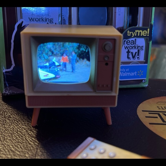 Basic Fun Toys Tiny Tv Classics Adam Wests Batman With Real Working